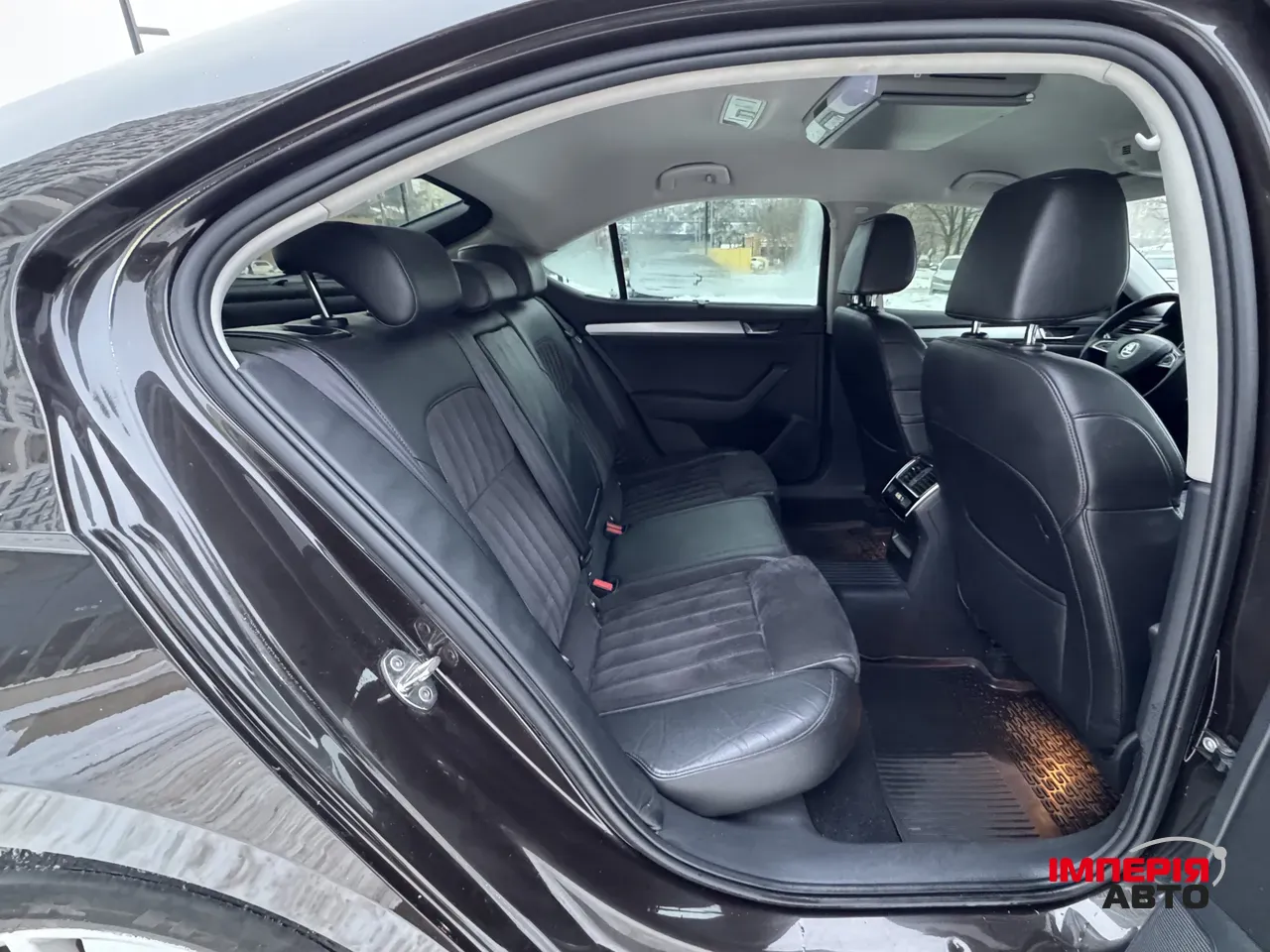 Skoda Superb - фото 38