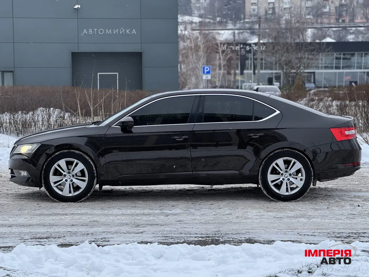 Skoda Superb - фото 7