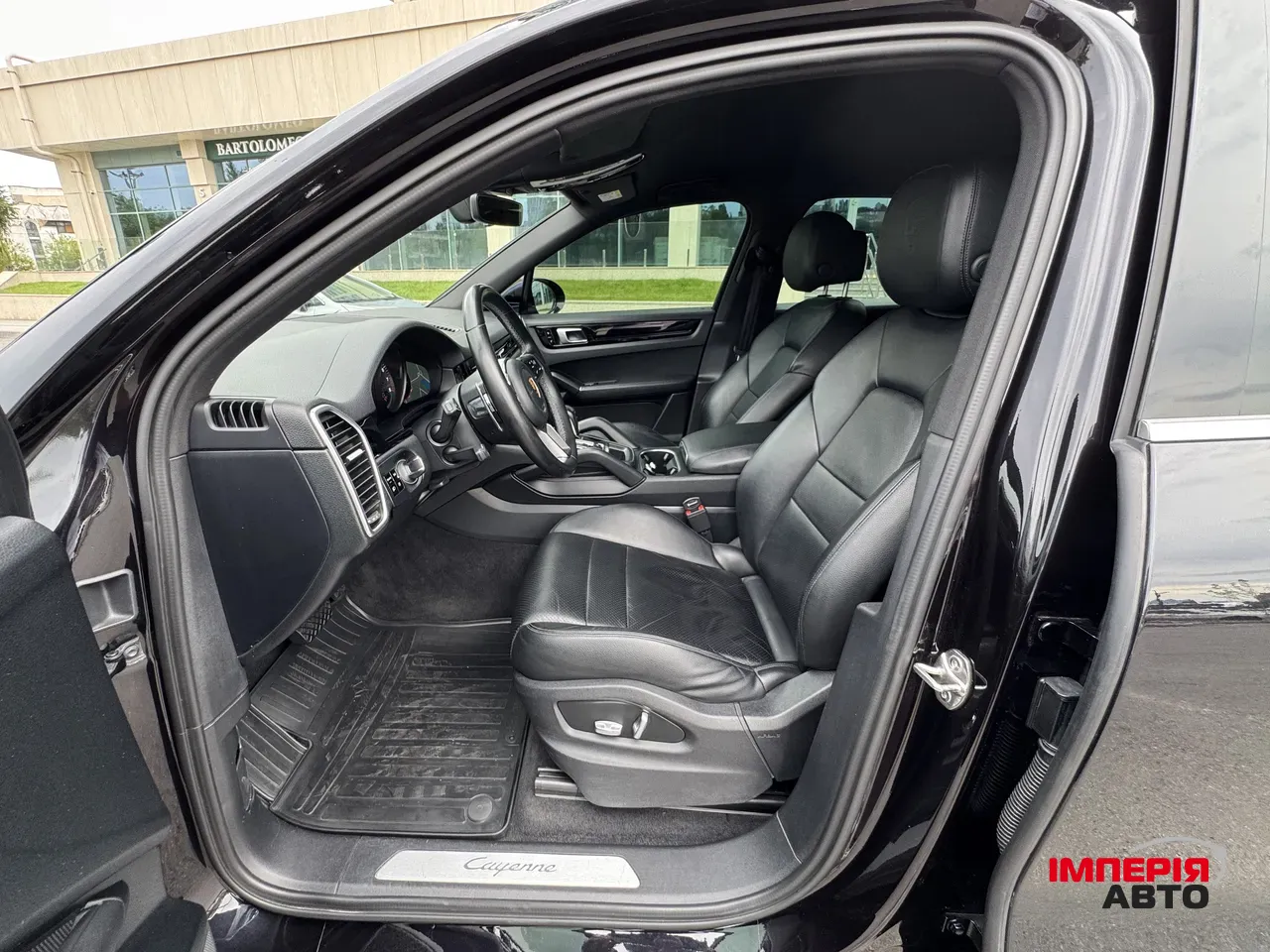 Porsche Cayenne - фото 10