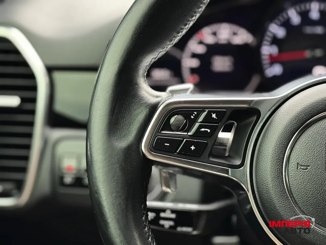 Porsche Cayenne - фото 21