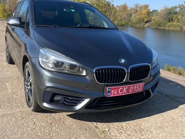 BMW 2 серії Active Tourer - фото 1