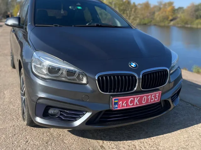 BMW 2 серії Active Tourer - фото 2