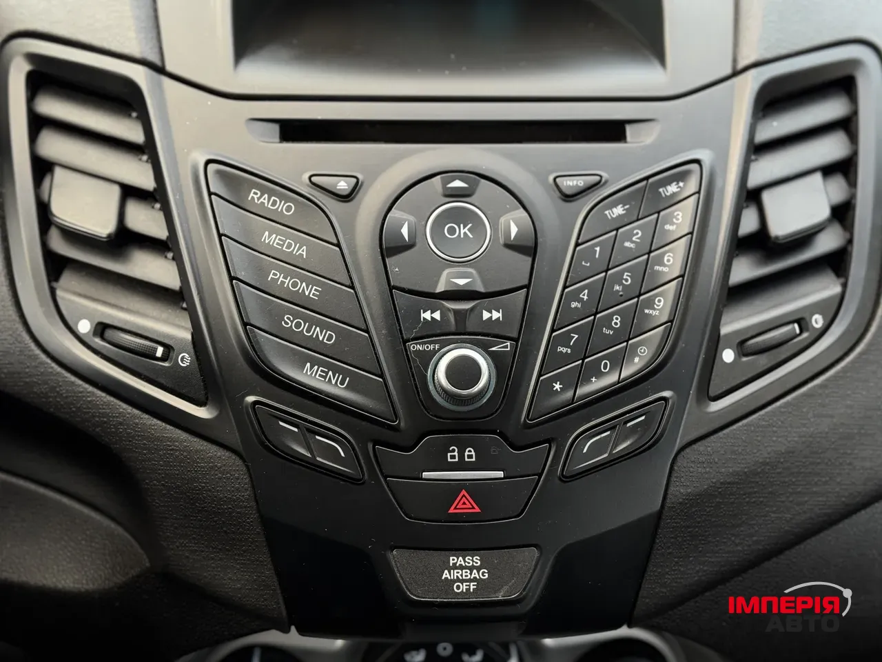 Ford Fiesta - фото 30