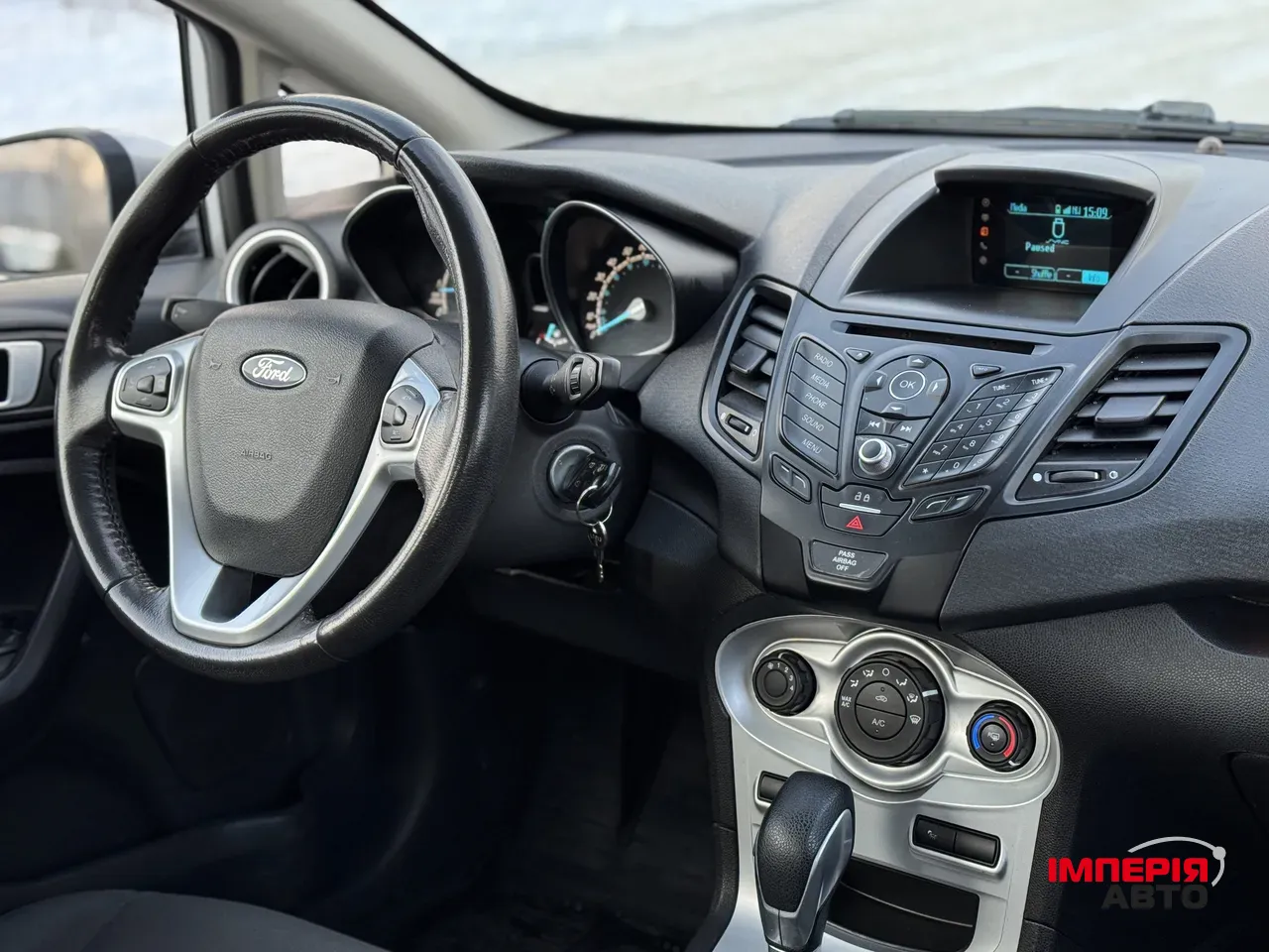 Ford Fiesta - фото 18