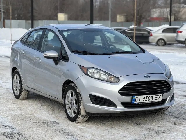 Ford Fiesta - фото 1