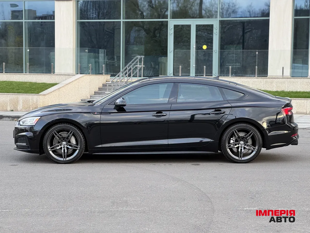 Audi A5 - фото 8