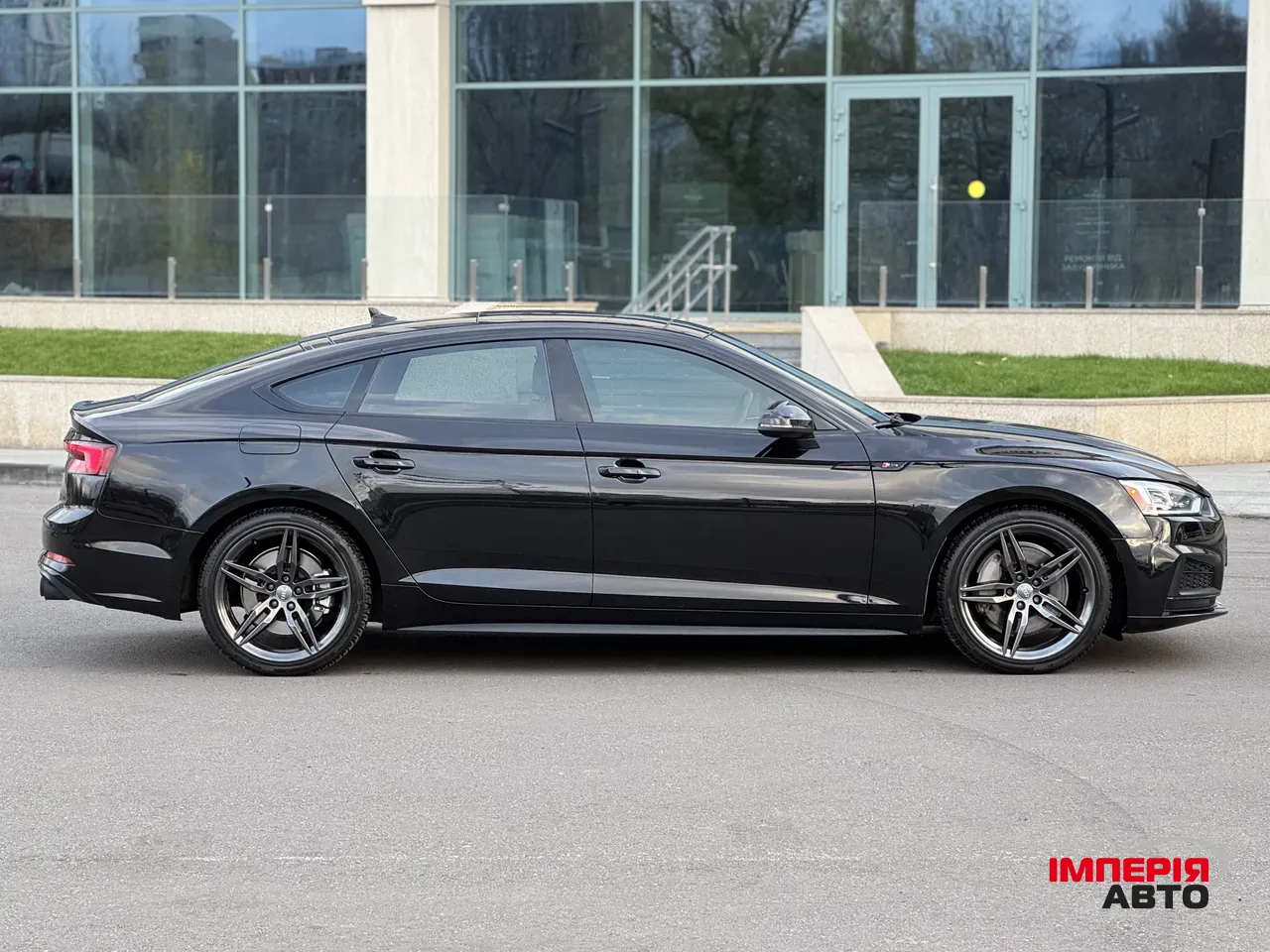 Audi A5 - фото 7