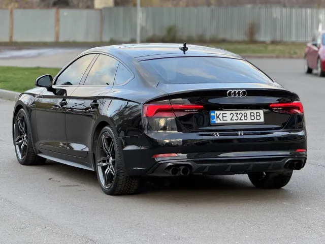 Audi A5 - фото 3
