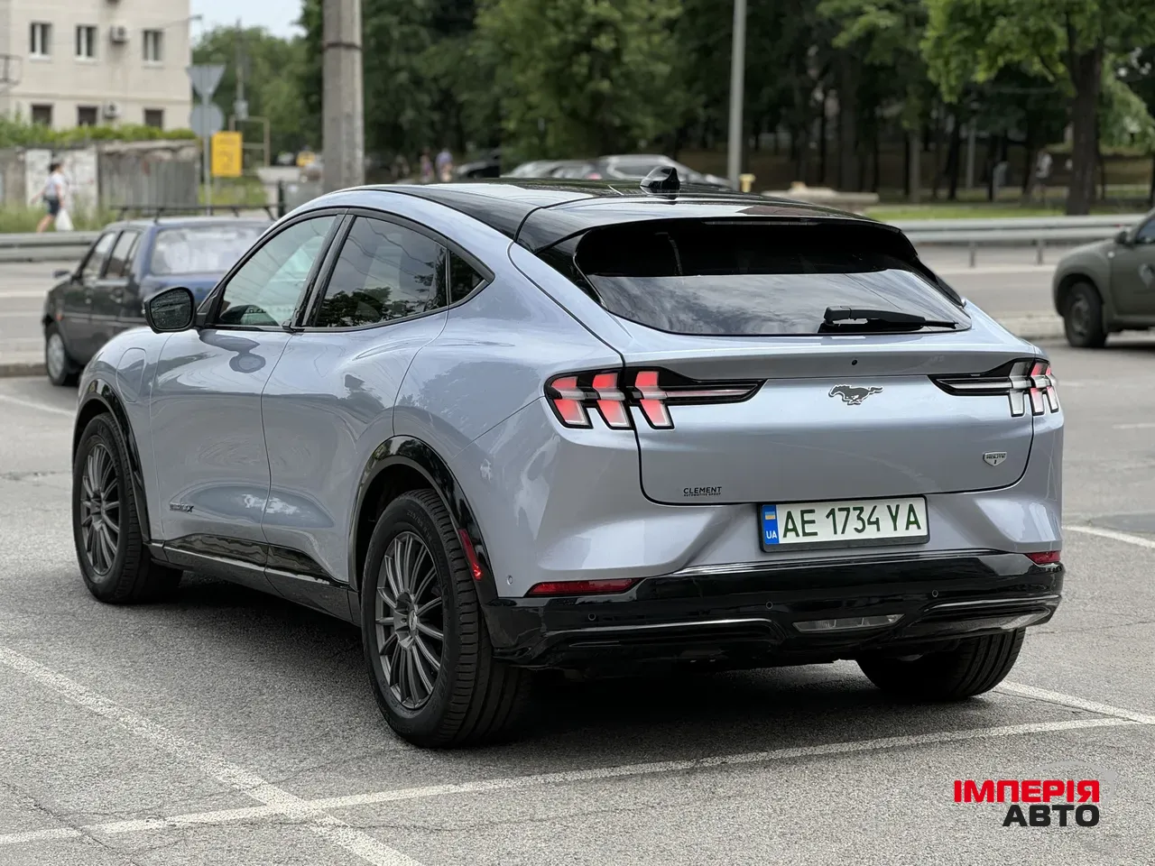 Ford Mustang Mach-E - фото 3
