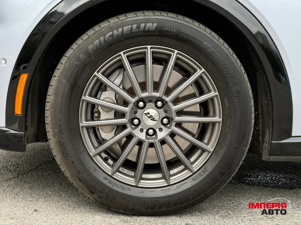 Ford Mustang Mach-E - фото 17