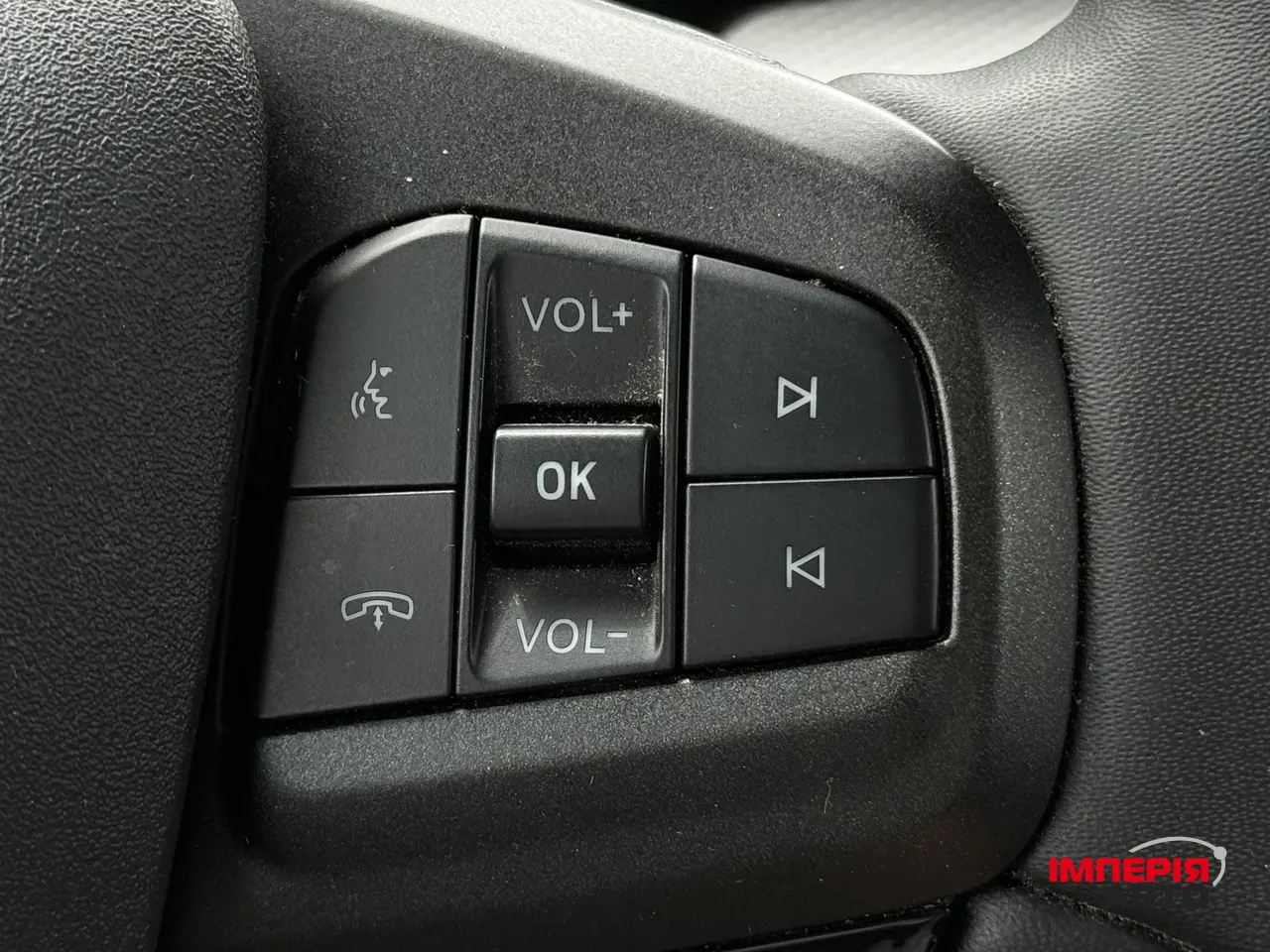 Ford Mustang Mach-E - фото 30