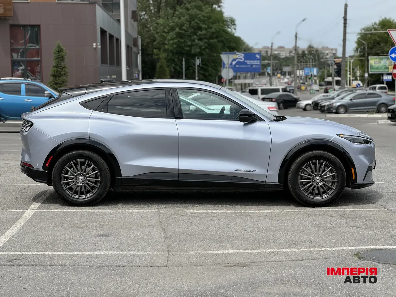 Ford Mustang Mach-E - фото 10