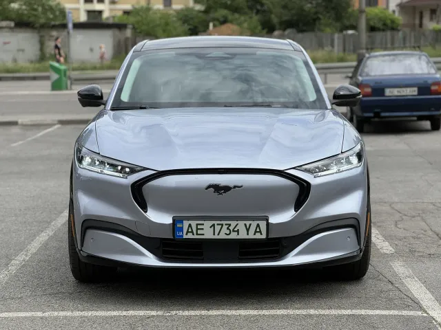 Ford Mustang Mach-E - фото 5