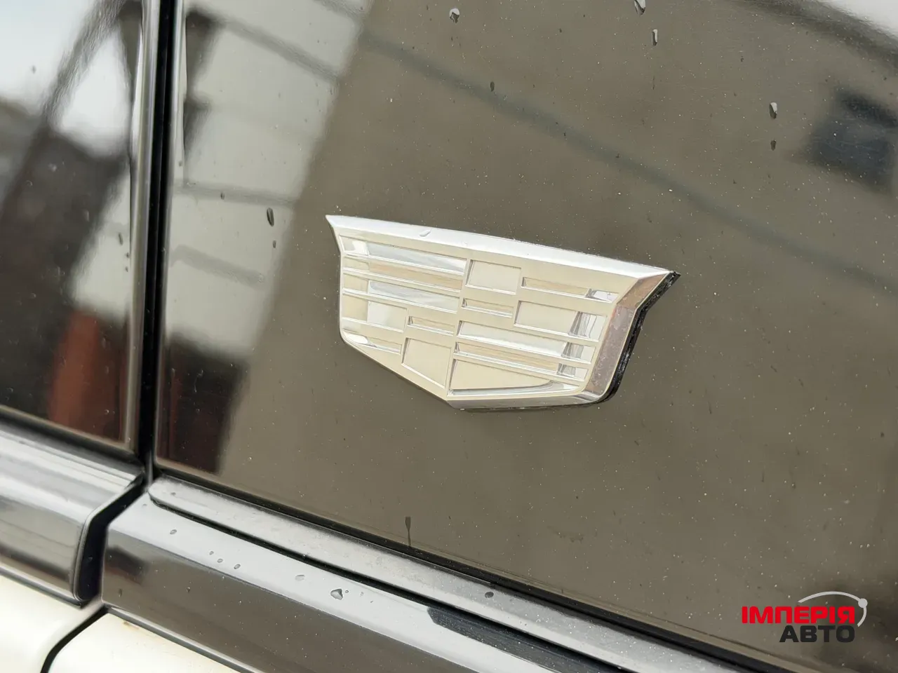 Cadillac Escalade - фото 14