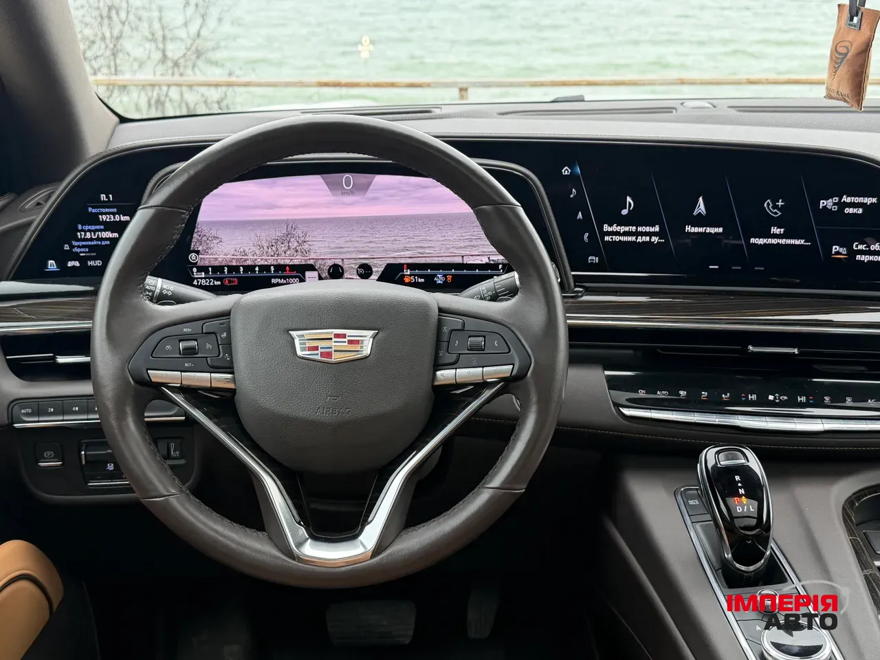 Cadillac Escalade - фото 20