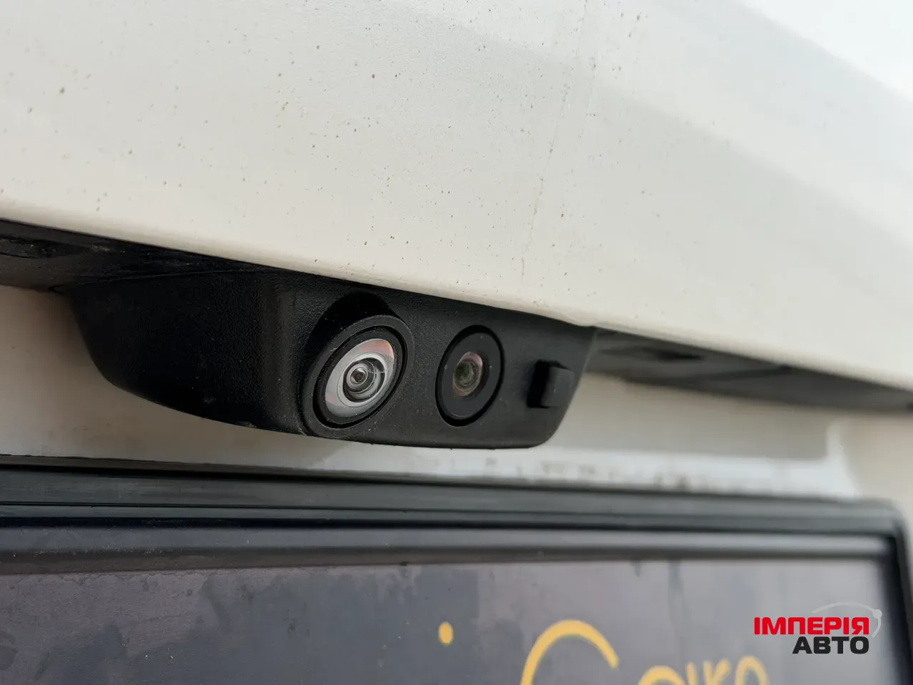 Cadillac Escalade - фото 15