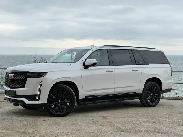 Cadillac Escalade - фото 1