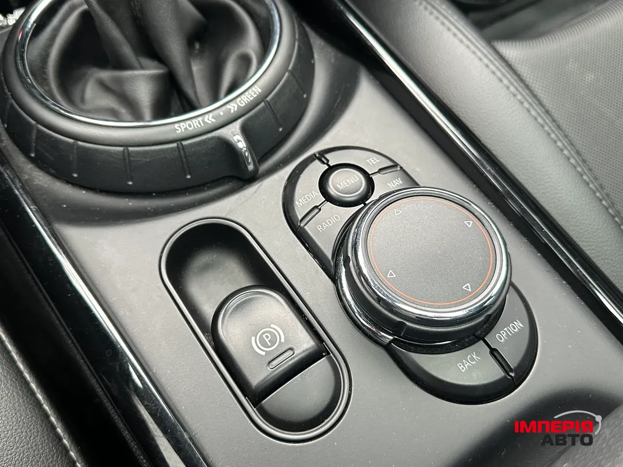 Mini Clubman - фото 34