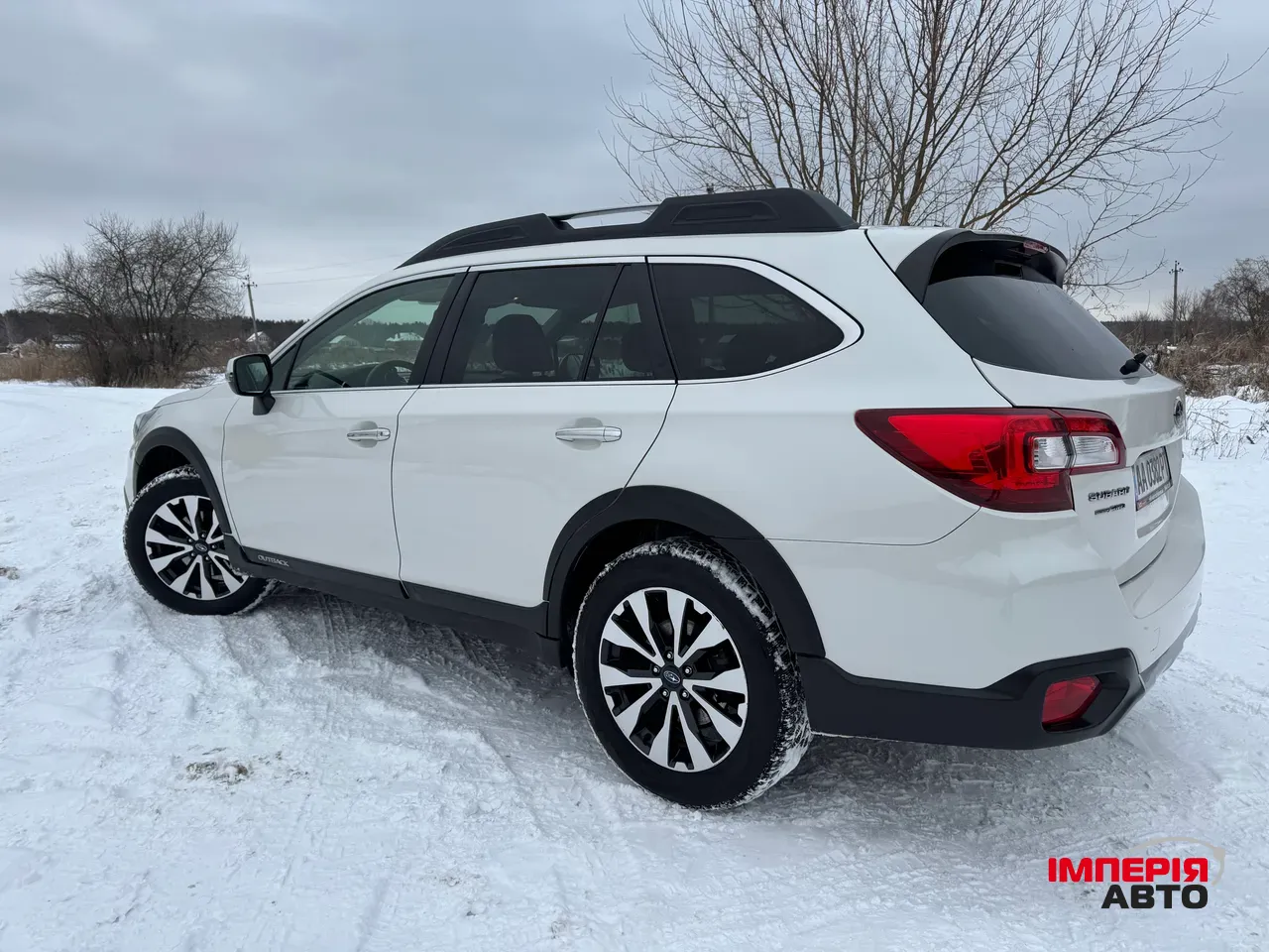 Subaru Outback - фото 3