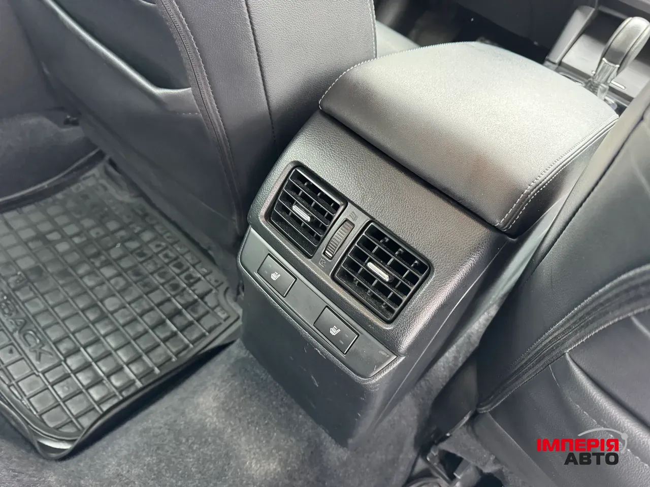 Subaru Outback - фото 18