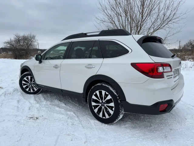 Subaru Outback - фото 3