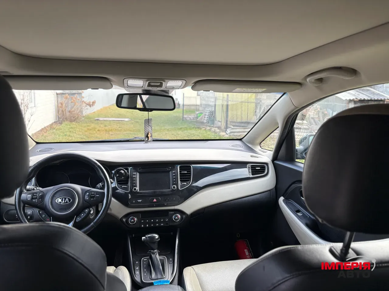 Kia Carens - фото 10