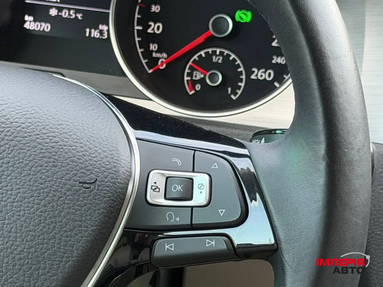 Volkswagen Golf - фото 18