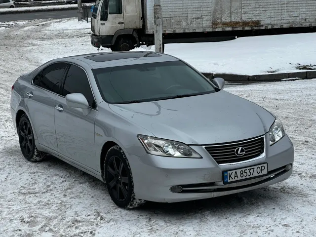Lexus ES - фото 4