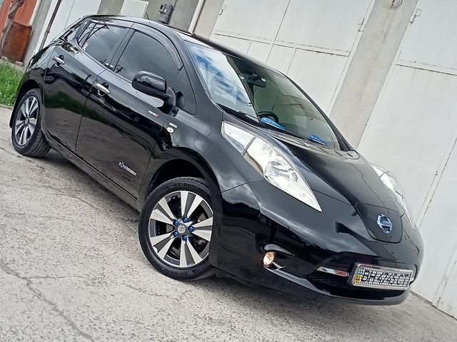 Nissan Leaf - фото 1