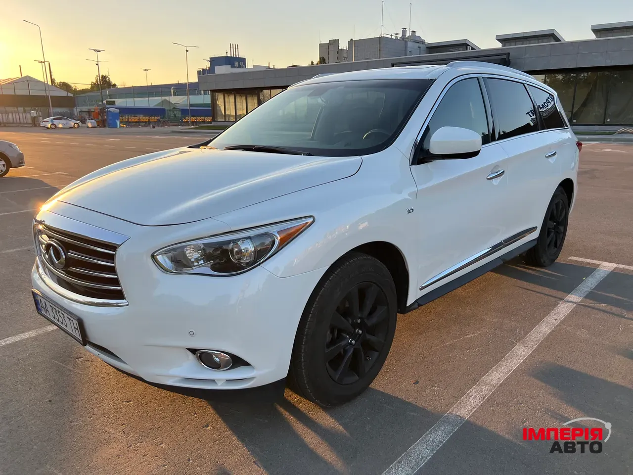 Infiniti QX60 - фото 1