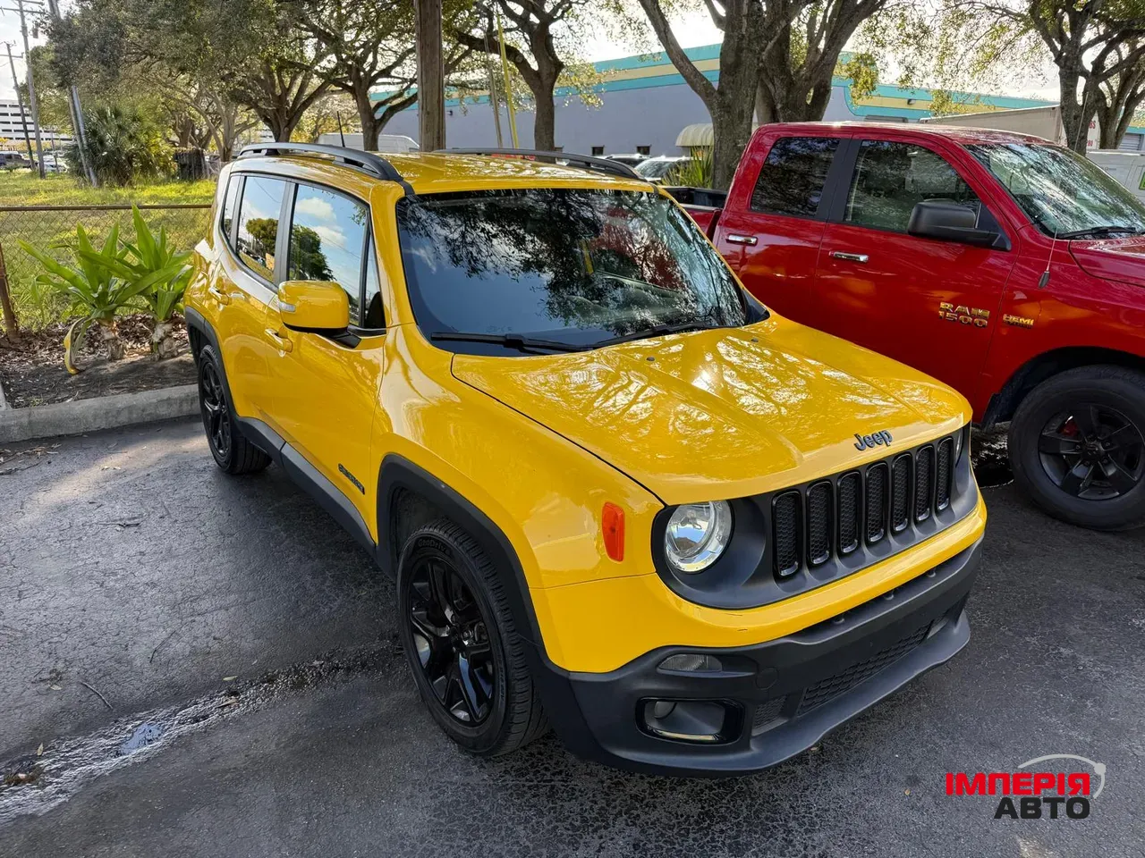 Jeep Renegade - фото 3