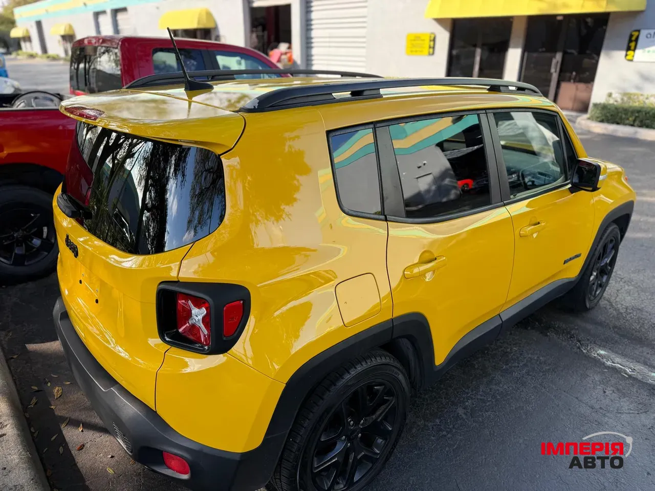 Jeep Renegade - фото 5
