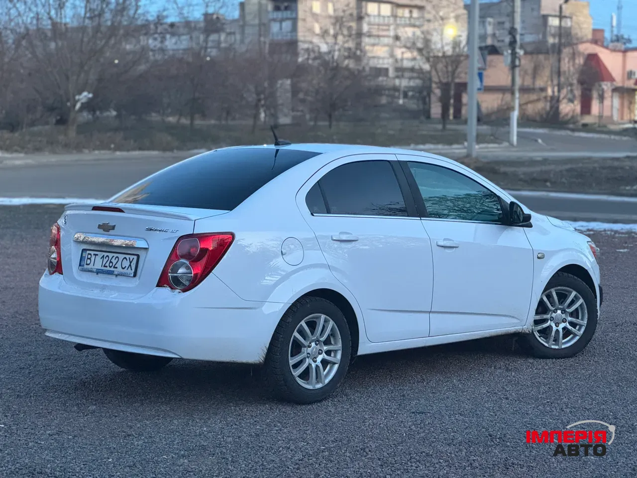 Chevrolet Sonic - фото 4