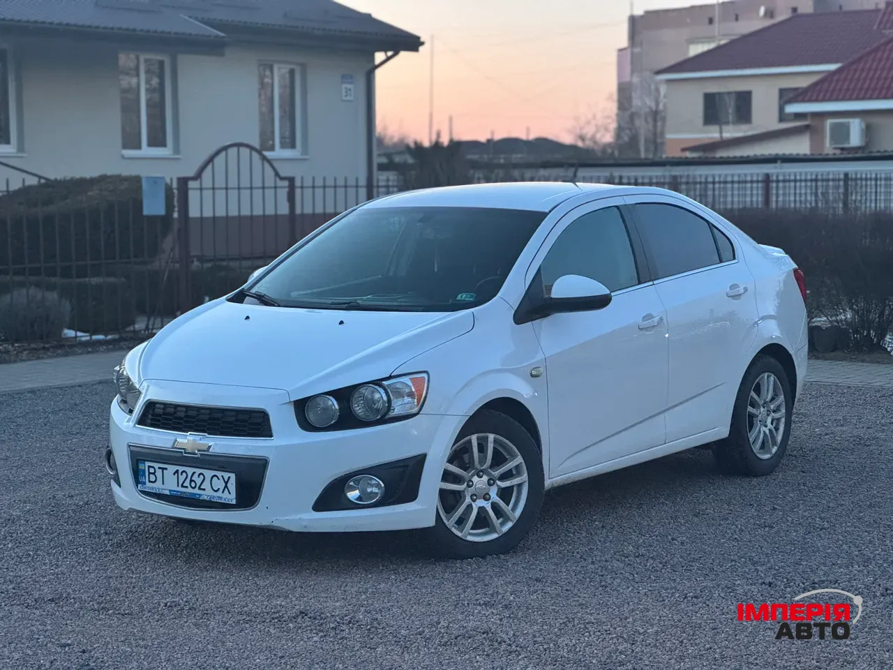 Chevrolet Sonic - фото 1
