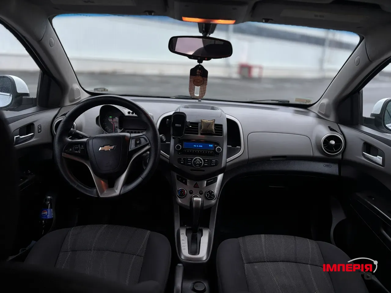 Chevrolet Sonic - фото 11