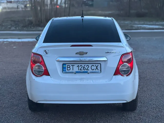 Chevrolet Sonic - фото 5