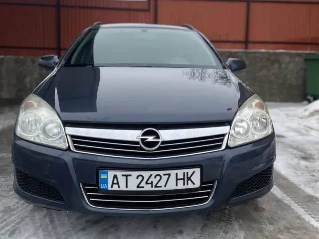 Opel Astra - фото 3