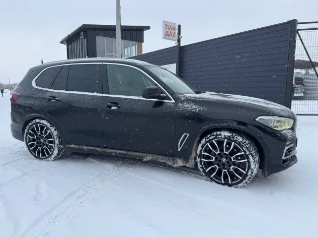 BMW X5 - фото 3