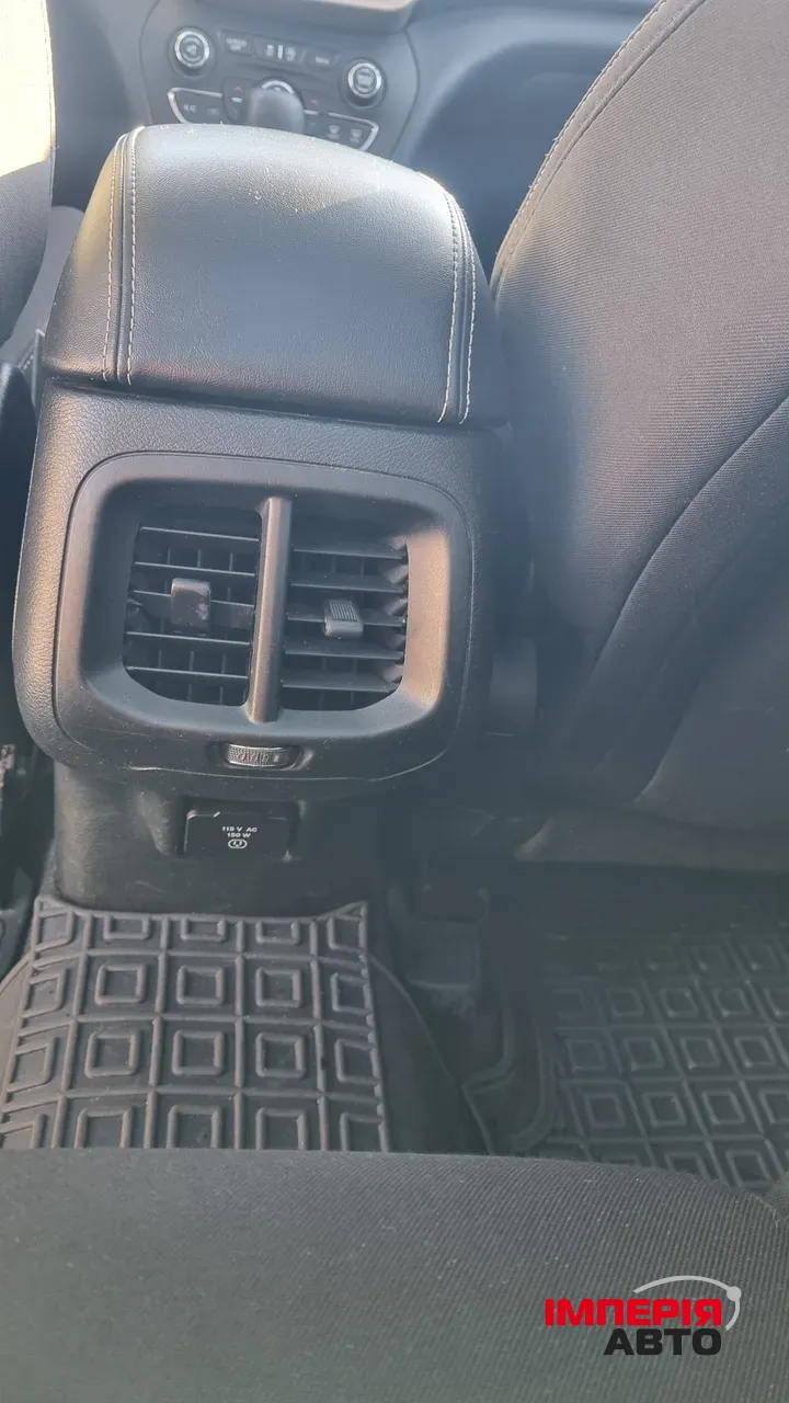 Jeep Cherokee - фото 38