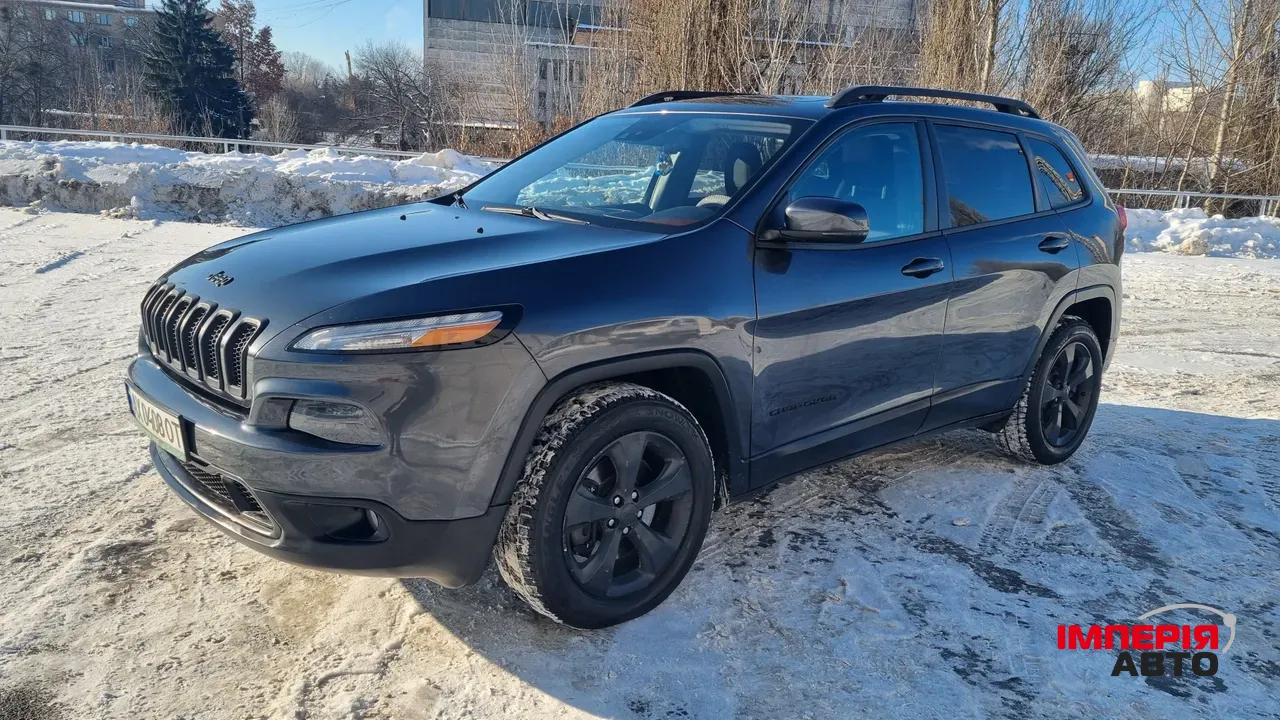 Jeep Cherokee - фото 3