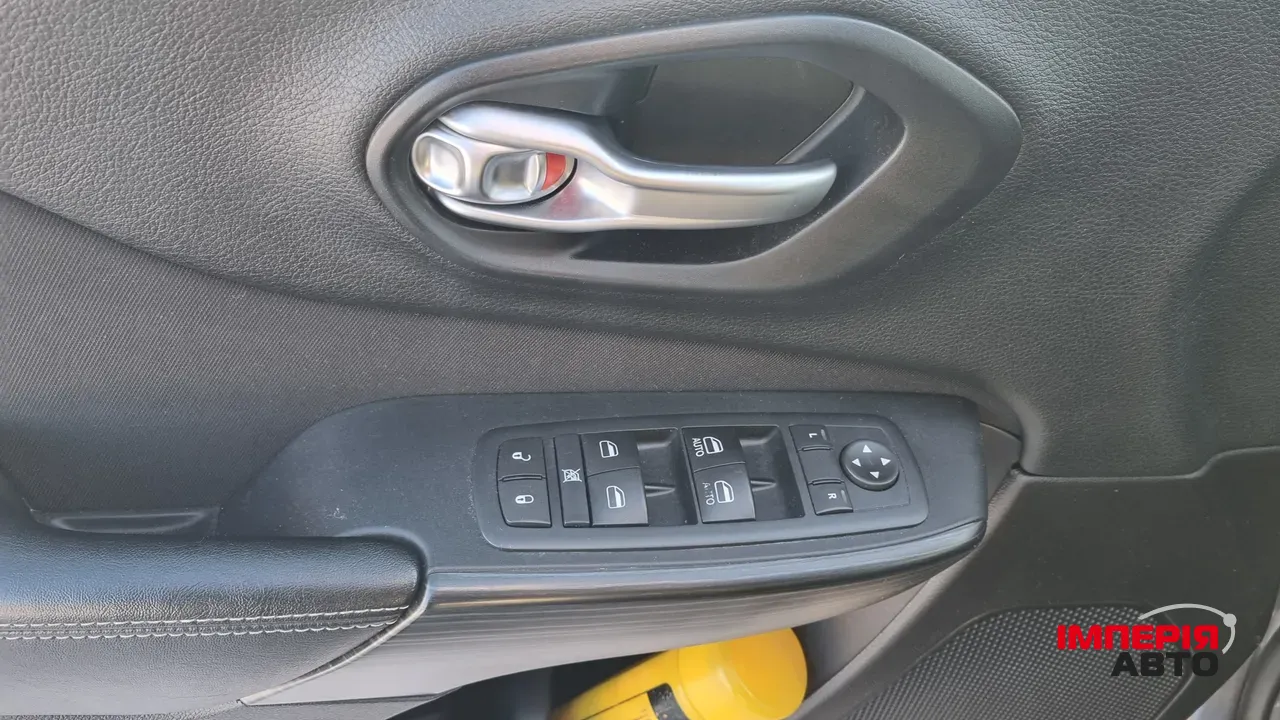 Jeep Cherokee - фото 35