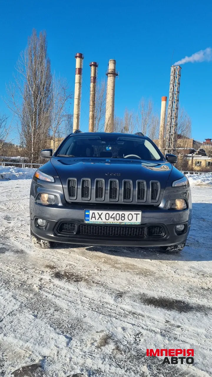 Jeep Cherokee - фото 2