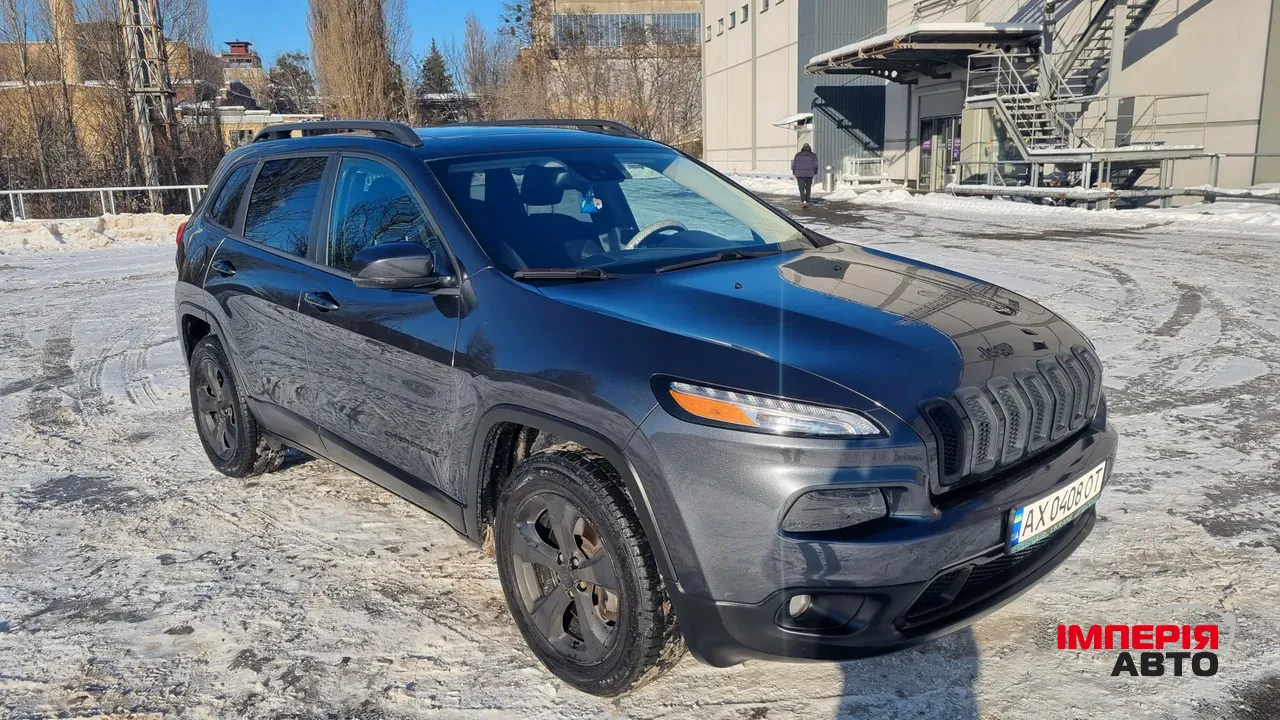 Jeep Cherokee - фото 9