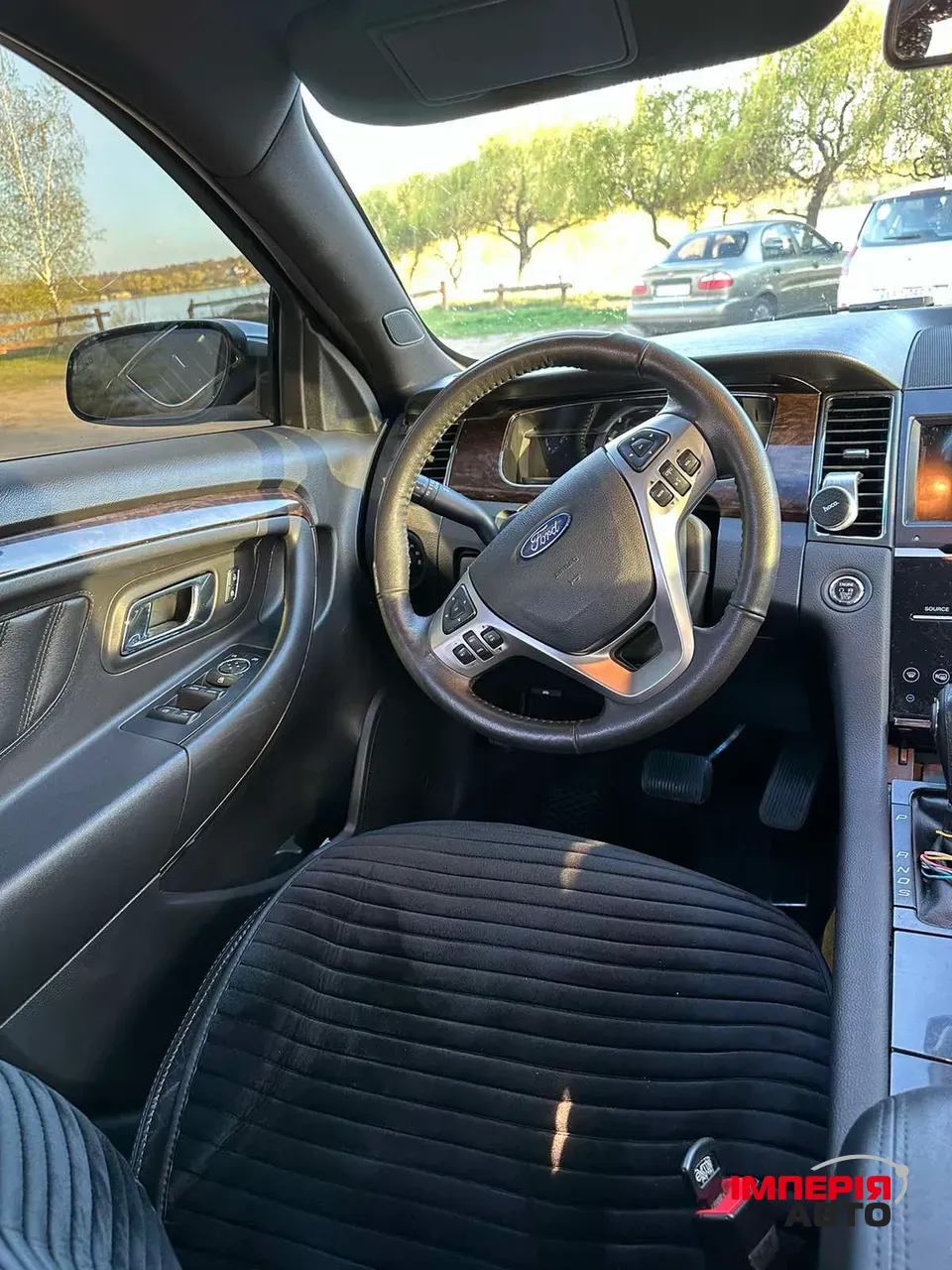 Ford Taurus - фото 8