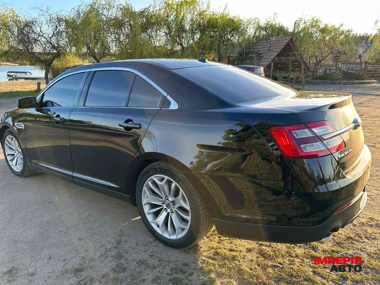 Ford Taurus - фото 4