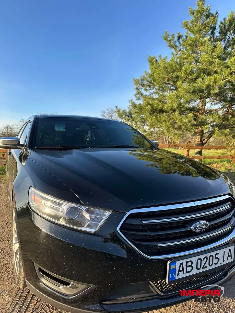 Ford Taurus - фото 1