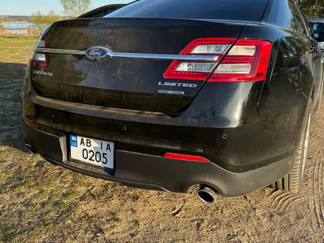 Ford Taurus - фото 3