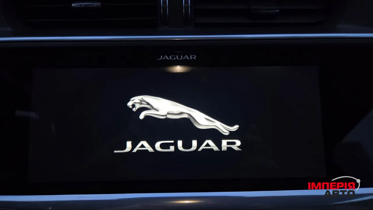 Jaguar I-Pace - фото 23