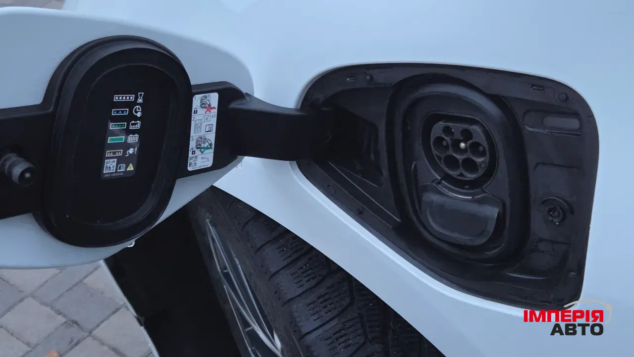 Jaguar I-Pace - фото 20