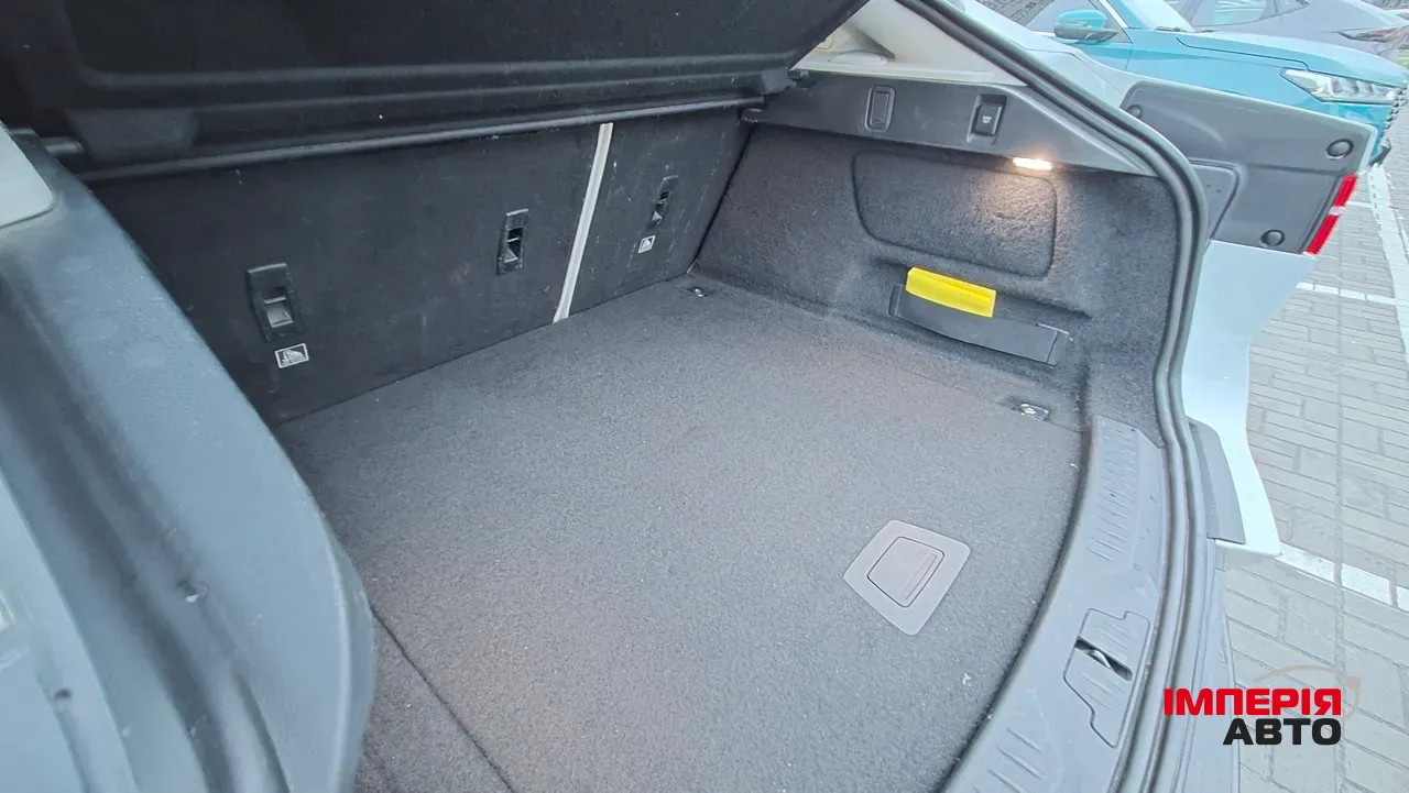 Jaguar I-Pace - фото 16